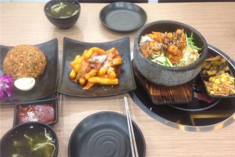 安大叔拌饭